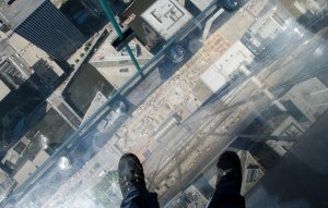 Read more about the article Grown-up Travel Guide Daily Photo: View down from the Skydeck Ledge, Chicago, USA