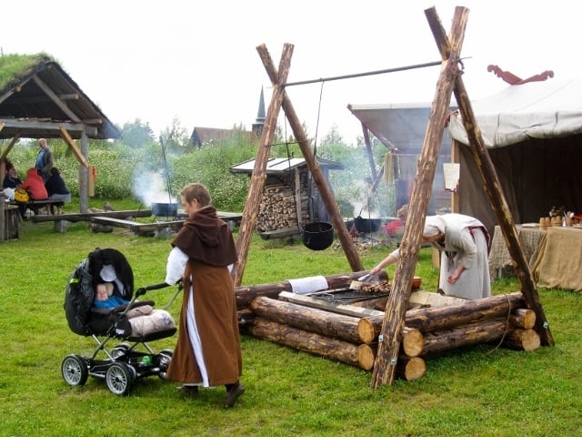 You are currently viewing Grown-up Travel Guide Daily Photo – Ancient and modern collide at the Viking Market, Stiklestad, Norway