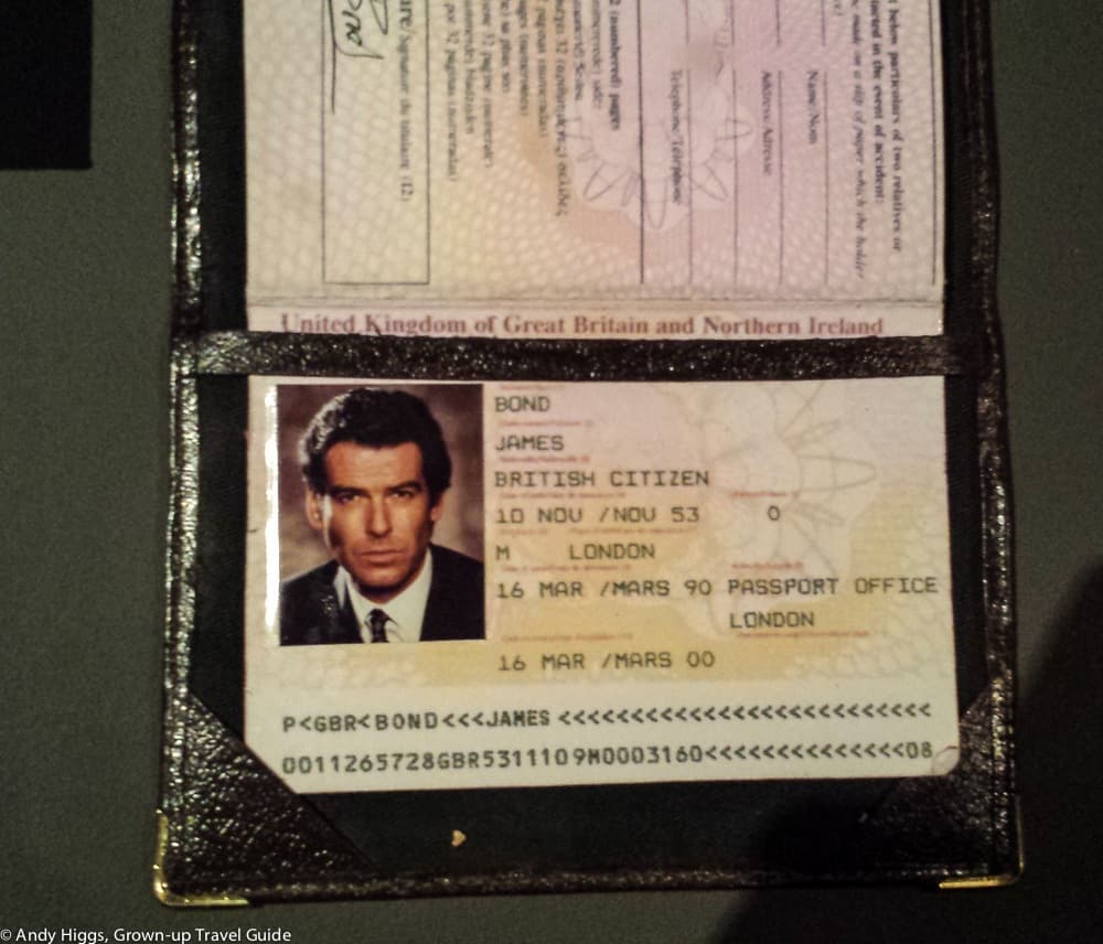 Bond passport
