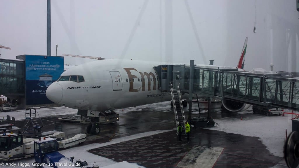 Plane waiting - Emirates 777-300ER Business Class