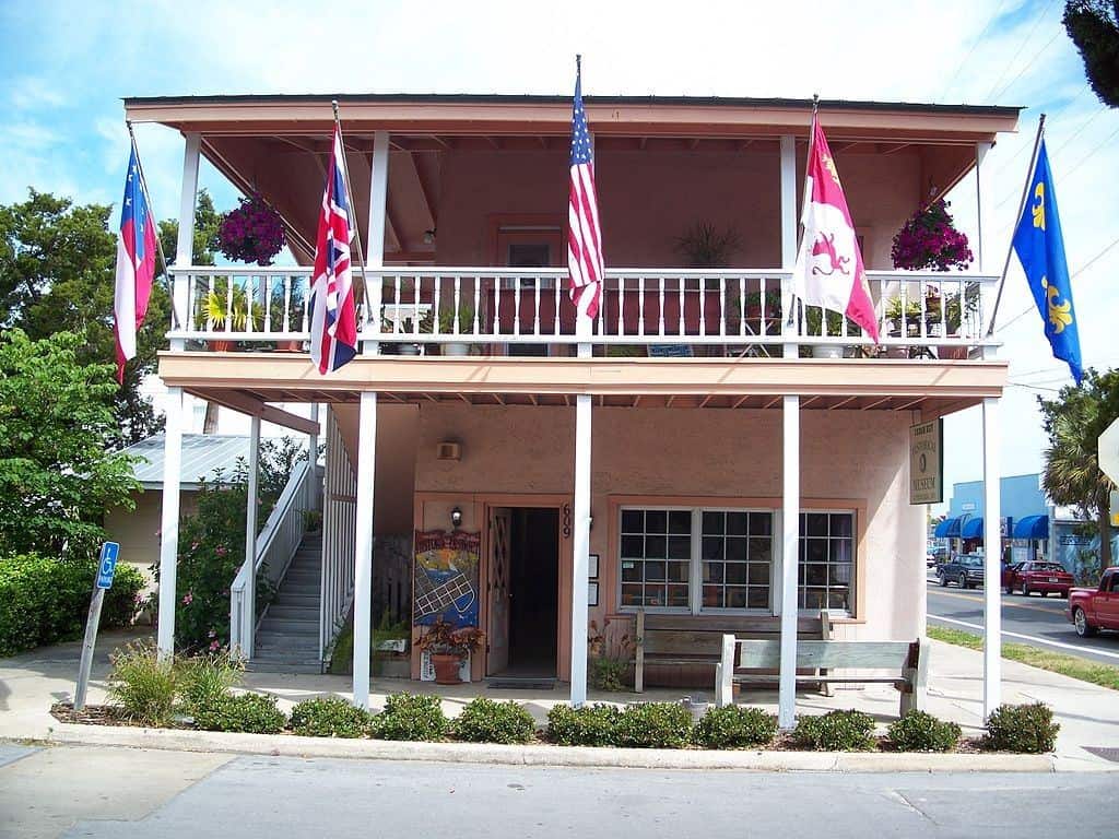 1024px-Cedar_Key_Hist_Museum_Lutterloh01