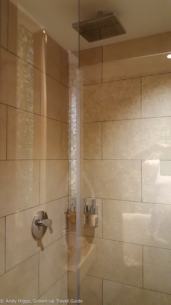 Abu Dhabi shower room 2