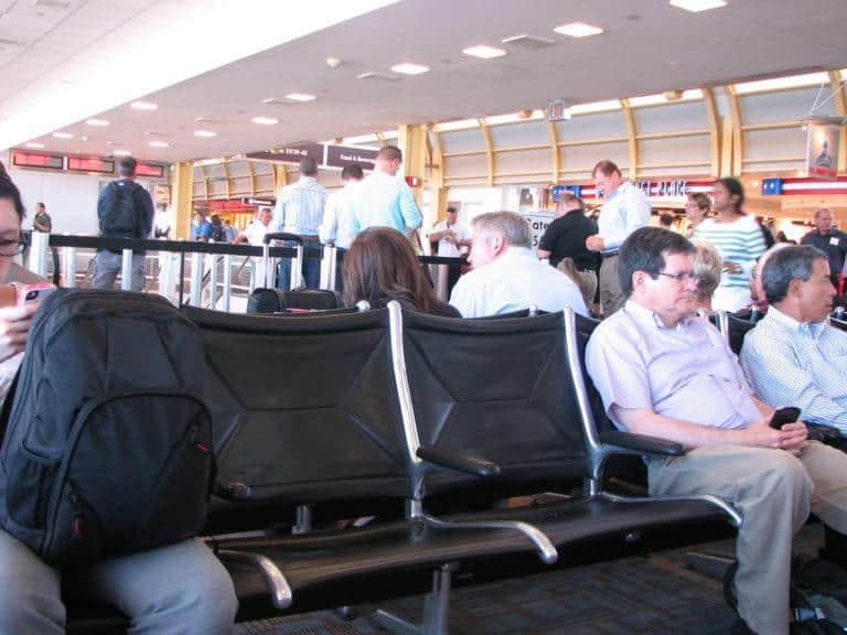 How to Handle a Flight Cancellation When Travelling with Kids
