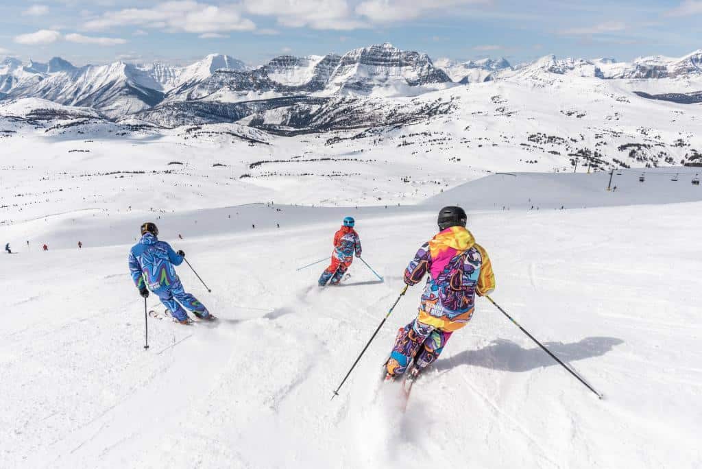 Read more about the article How to Prepare for Your First Skiing Trip