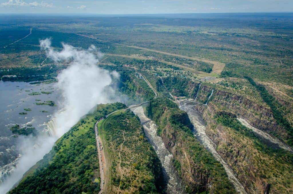 tour itinerary in zimbabwe