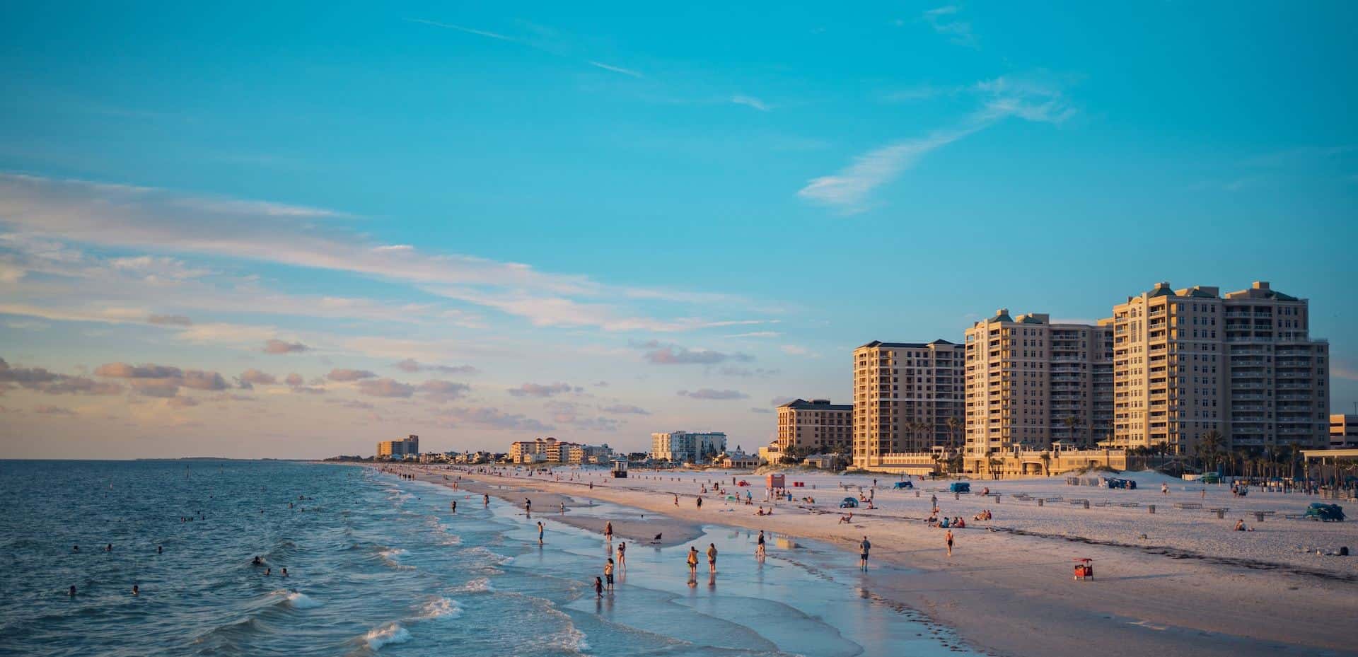 Read more about the article The Best Beaches for Foodies in Florida